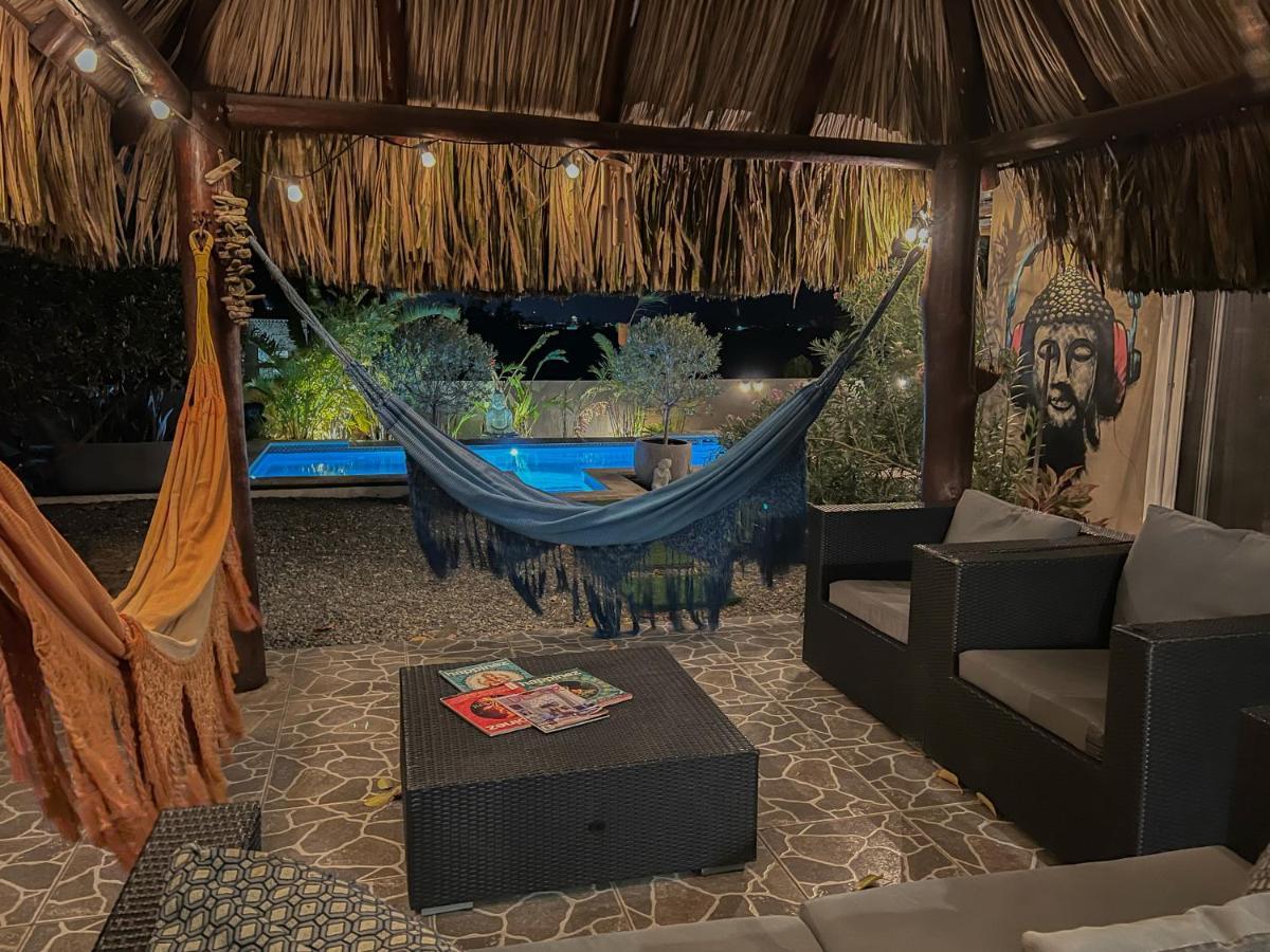 Lama Y Solo Unique Private Room Walking Distance To The Beach パームビーチ エクステリア 写真